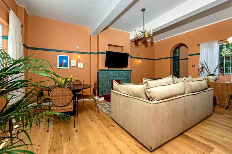 To Let 2 Bedroom Property for Rent in Sea Point Western Cape